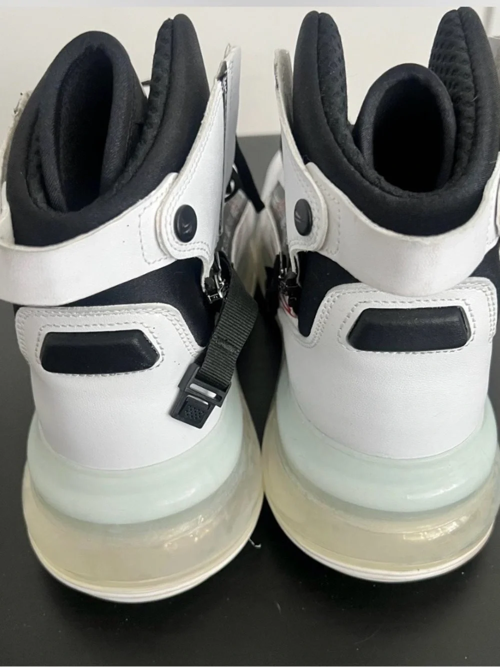 Nike Air Max 720 Saturn White Black Red